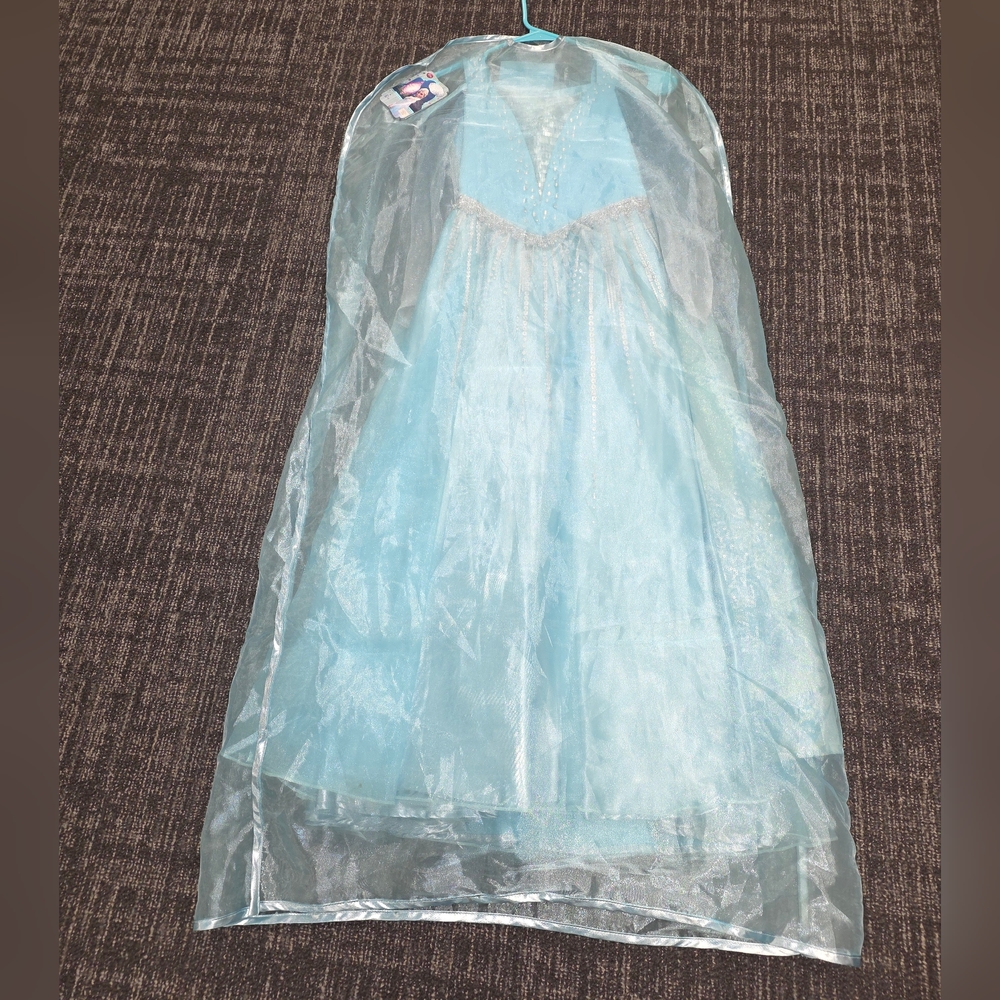 Disney ELSA Frozen Dress Costume, Lights Up, NWT - Girls Size 8 - Picture 3 of 12